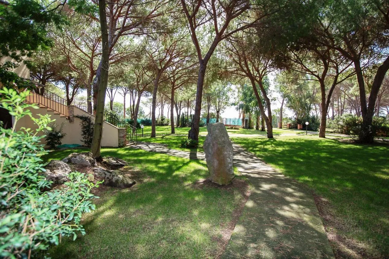 بولا Baia Delle Palme Beach
