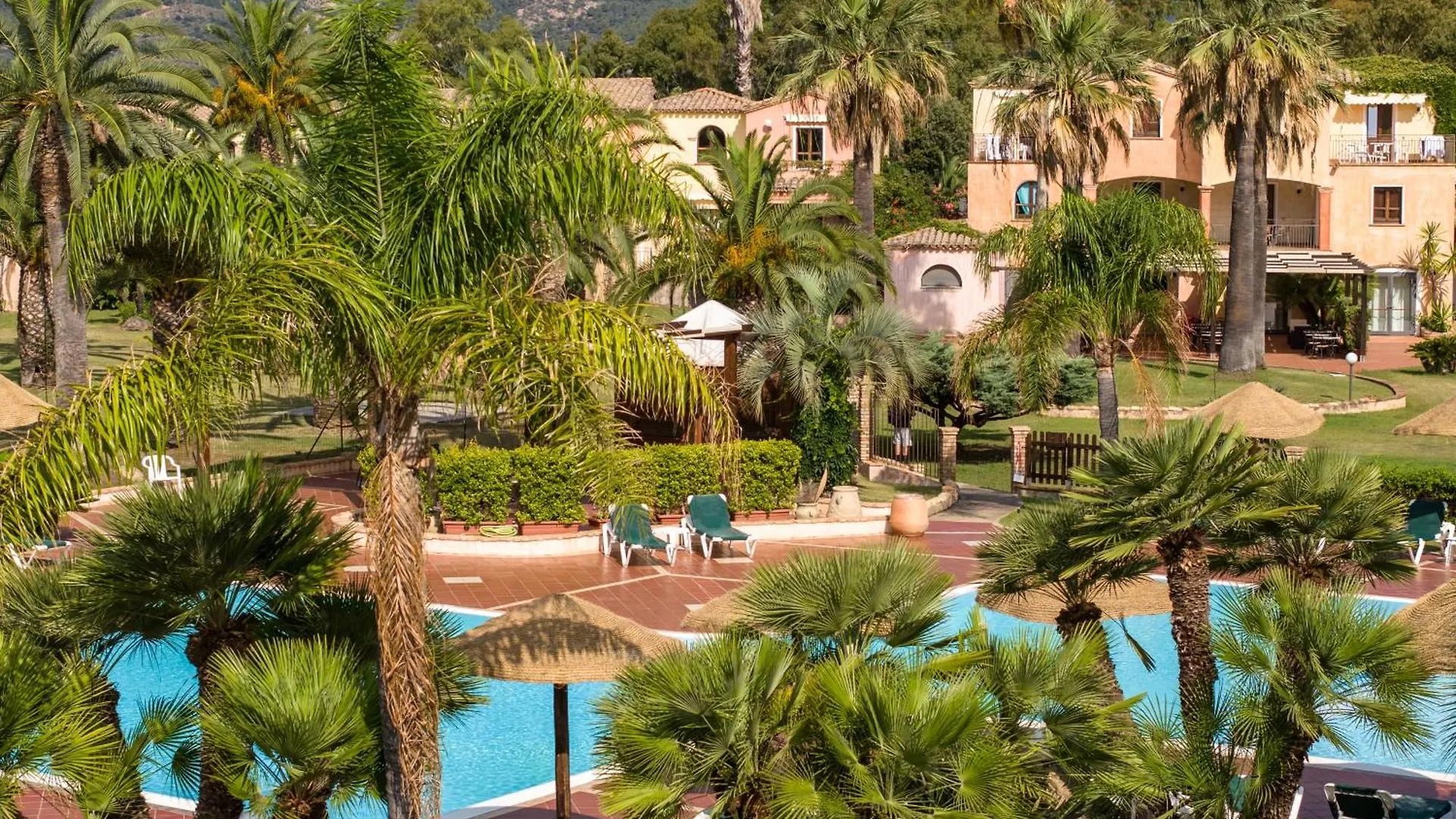 *** Aparthotel Baia Delle Palme Beach Santa Margherita di Pula Italien